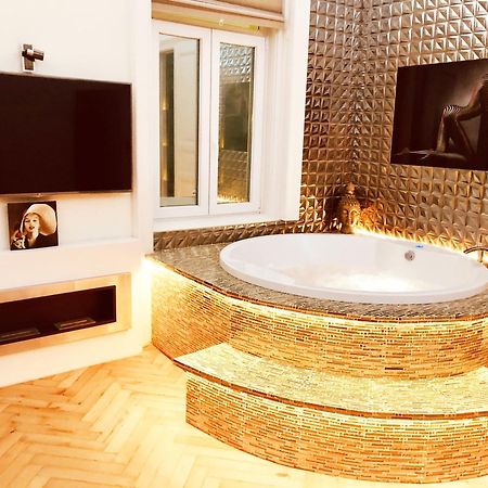 Budapest Eye Presidential With Jacuzzi & Sauna Budapeste Exterior foto