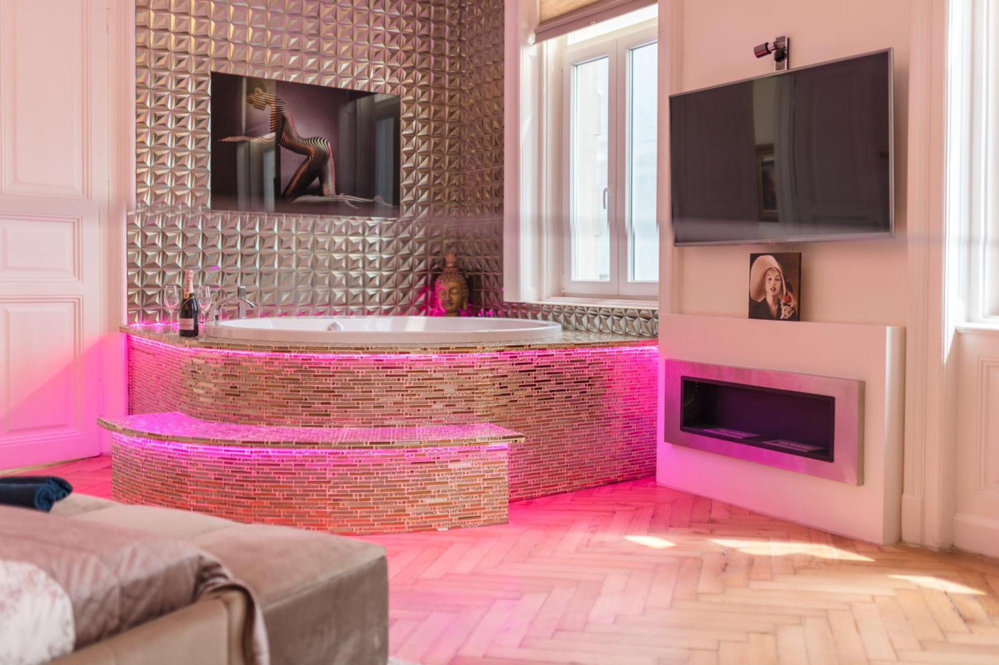 Budapest Eye Presidential With Jacuzzi & Sauna Budapeste Exterior foto